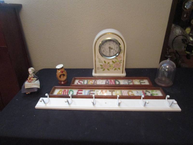 lot 16138 image: Coat Hook Rack, Ceramic Clock, Home Dcor...