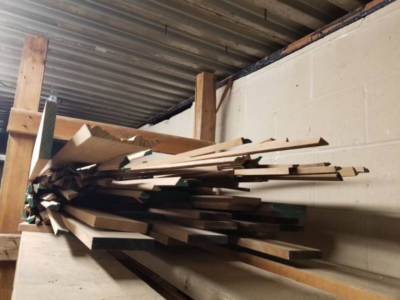 lot 5389 image: Leftover Trim From Jobsites