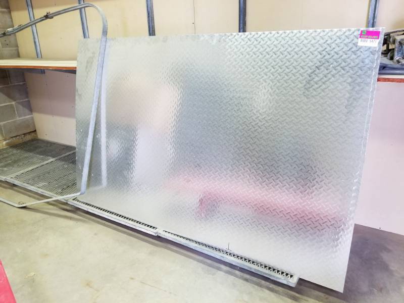 lot 5471 image: Aluminum Sheet