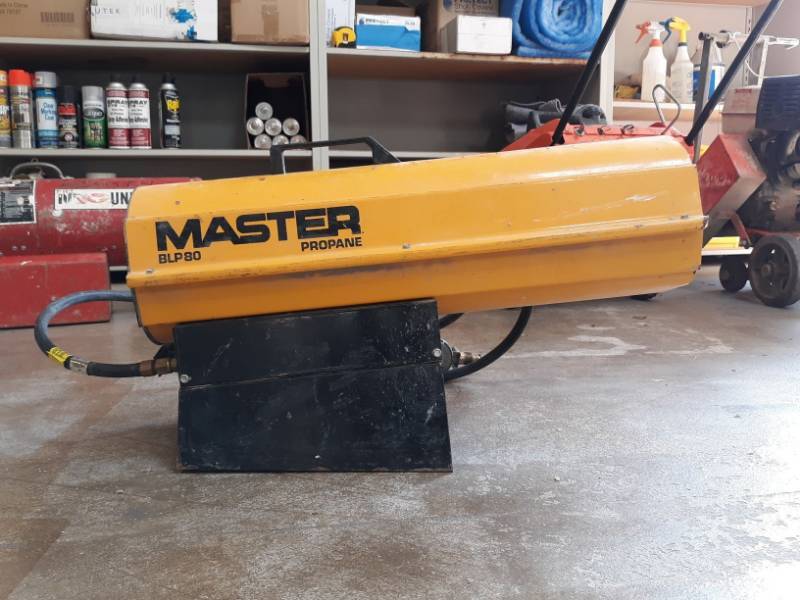 lot 9762 image: Master Propane Gas Construction Heater Model BLP80