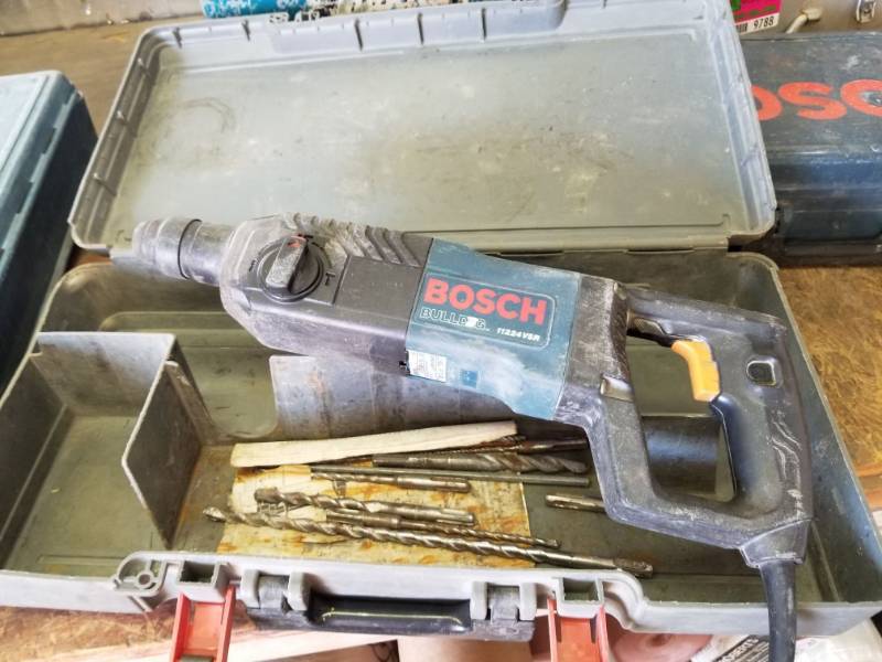 lot 9790 image: Bosch Bulldog 11224VSR