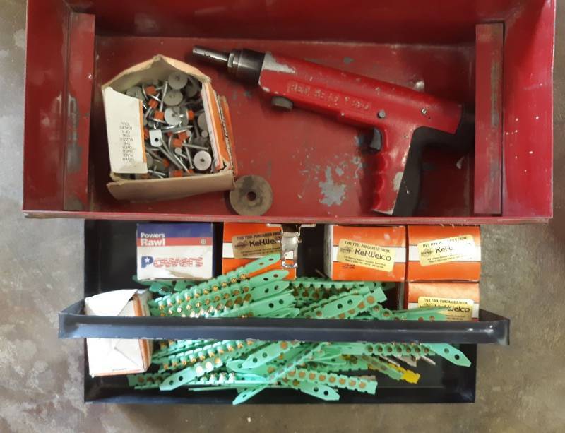 lot 9795 image: R300 Strip Feed Low Velocity Piston Type Fastening Tool