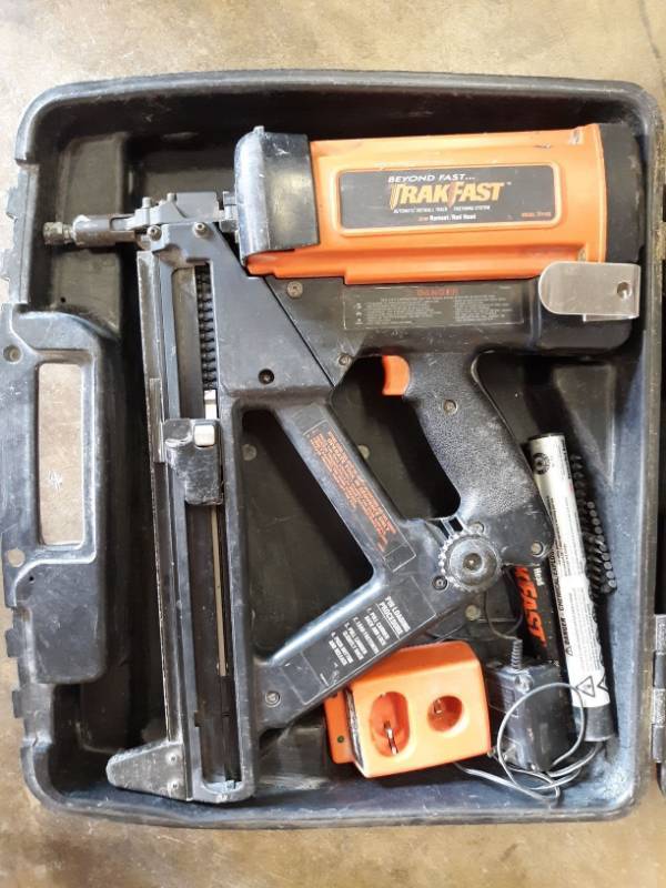 lot 9803 image: Ramset Trakfast Automatic Drywall Track Fastening System