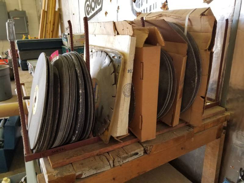 lot 9812 image: Various SizesTypes Of Abrasive Blades