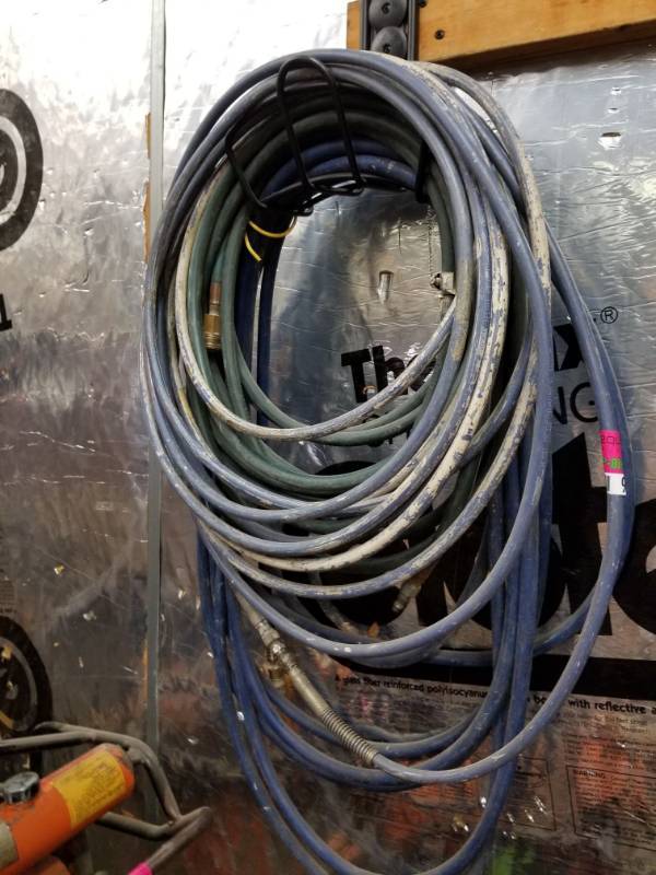 lot 9821 image: Air Hoses