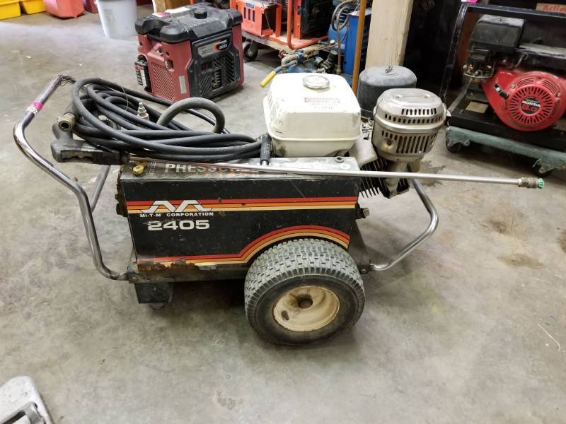 lot 9824 image: Mi-T-M 2405 Power Washer