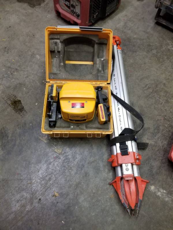 lot 9839 image: Laserplane 220 With Tripod and Extra Lasers