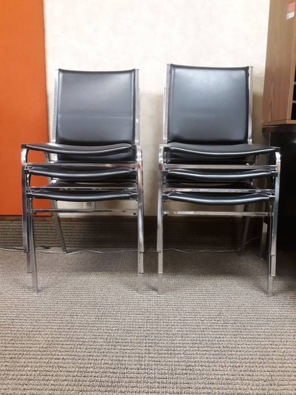 lot 9853 image: (6) Dining Room Chairs
