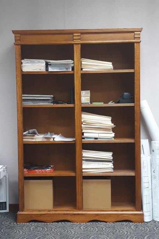 lot 9865 image: Bookshelf