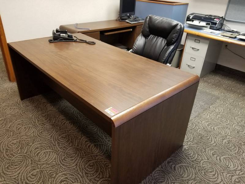 lot 9881 image: Office Desk, Chair, Credenza