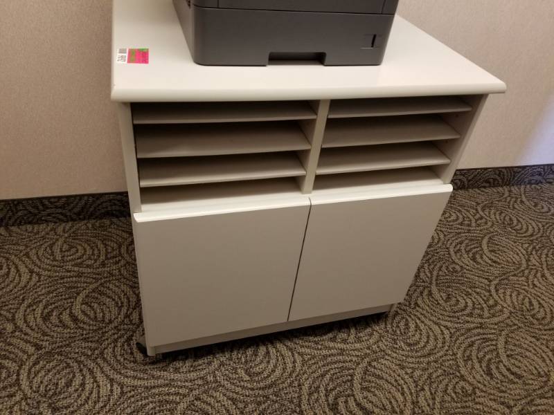 lot 9892 image: Rolling Cabinet