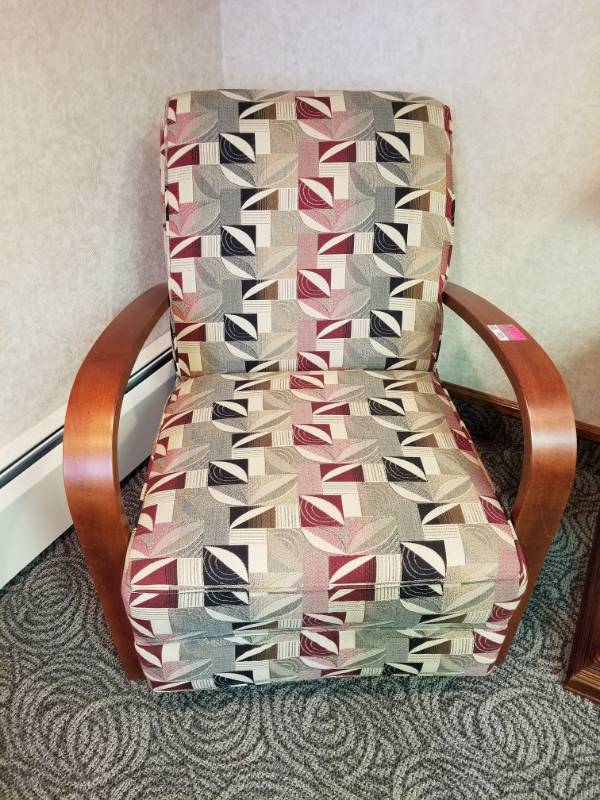 lot 9906 image: Office Chair