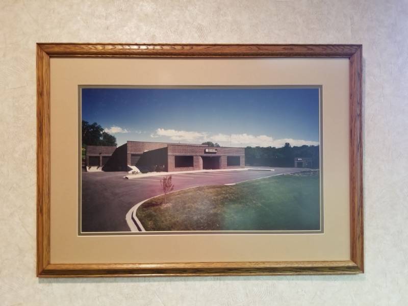 lot 9909 image: 5 Picture Frames