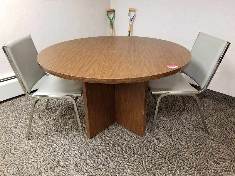 lot 9912 image: 48in Round Table With 2 Chairs