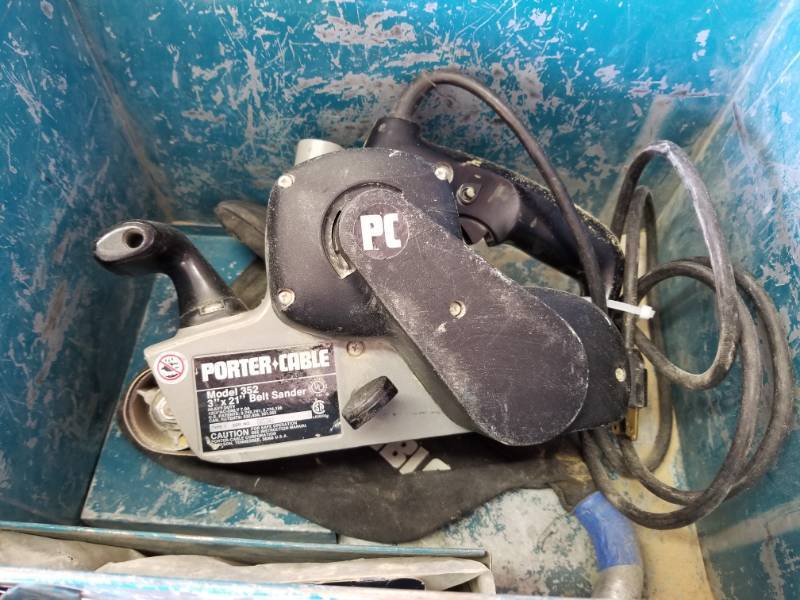 lot 9792 image: Porter Cable 3in x 21in Belt Sander