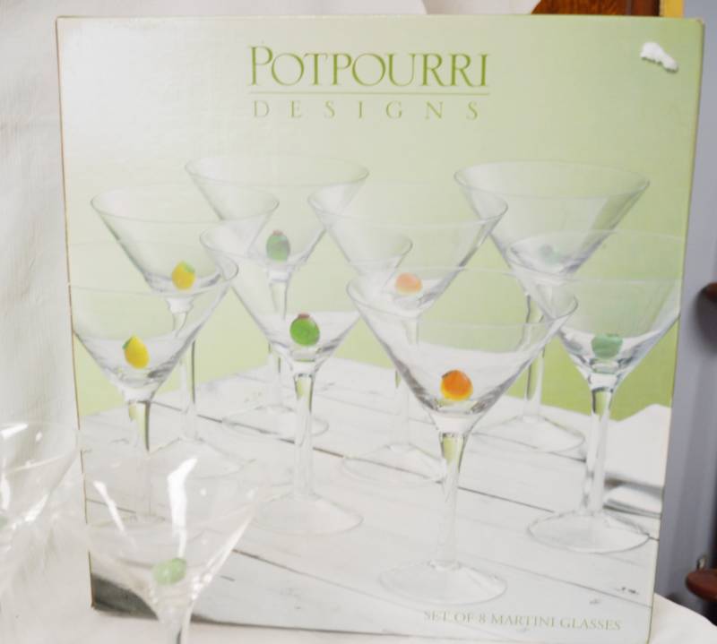 lot 4127 image: New in Box - Set of 8 Martini Glasses - Potpourri Designs - Very Fancy