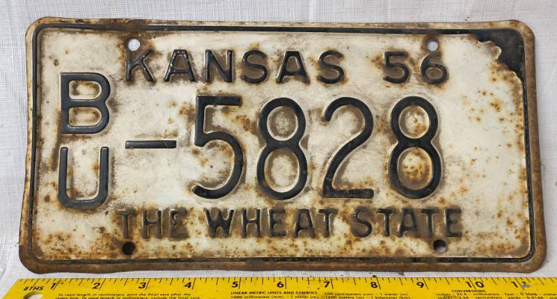 lot 4147 image: Vintage - 1956 - Kansas - Butler County - The Wheat State - Metal License Plate