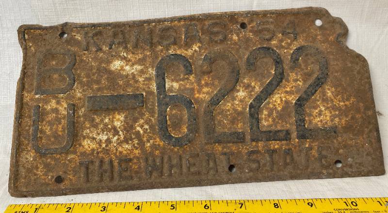 lot 4148 image: Vintage - 1954 - Kansas - Butler County - The Wheat State - Metal License Plate