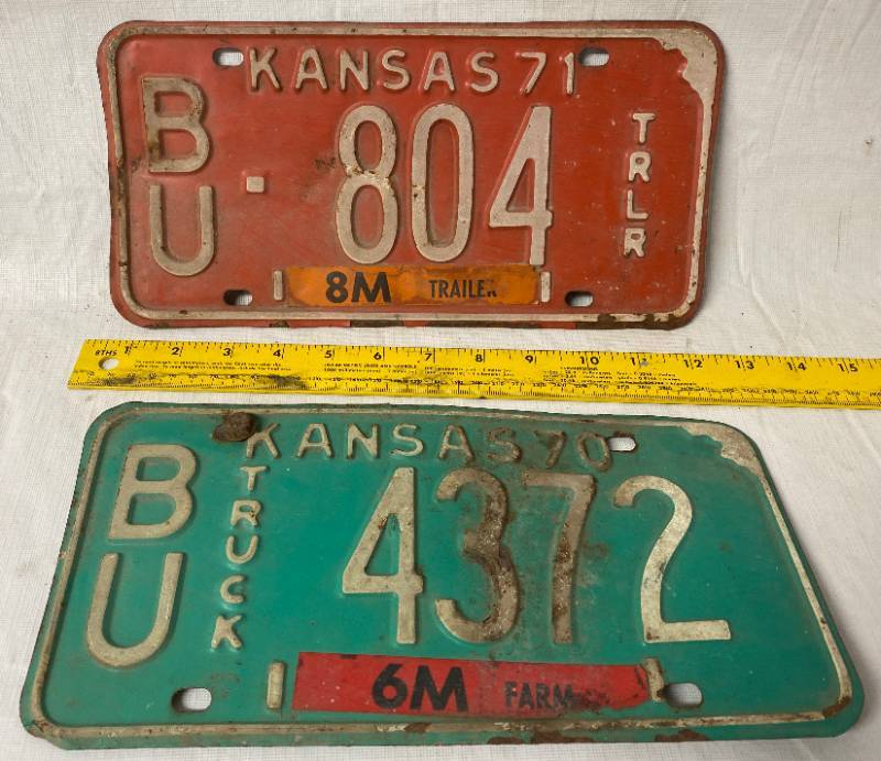 lot 4158 image: 2 Vintage - 1970 - 1971 - Kansas - Butler County - Truck - Trailer - Metal License Plates