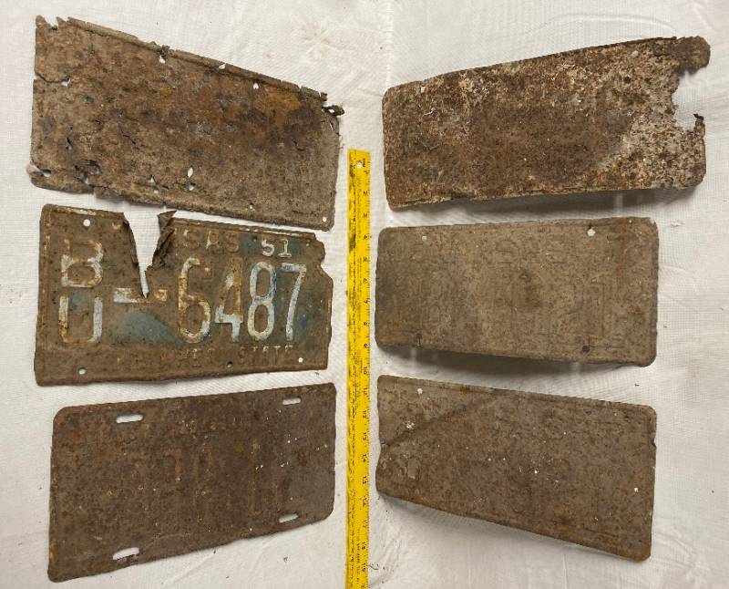 lot 4167 image: Vintage - Lot of 6 - Kansas - Butler County - Metal License Plates