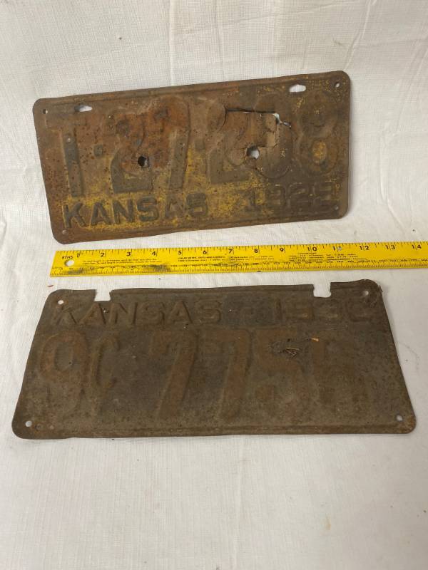 lot 4177 image: 2 Vintage - 1929 - 1930 - Kansas - Metal License Plates