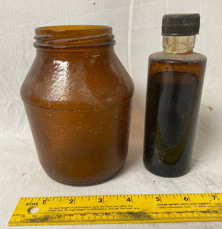 lot 4193 image: 2 Vintage Glass Bottles
