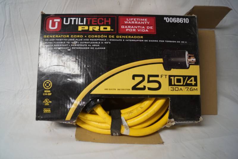 lot 4200 image: Generator Cord - 30 Amp Twist-To-Lock Plug and Receptacle - 104 - 30 Amp