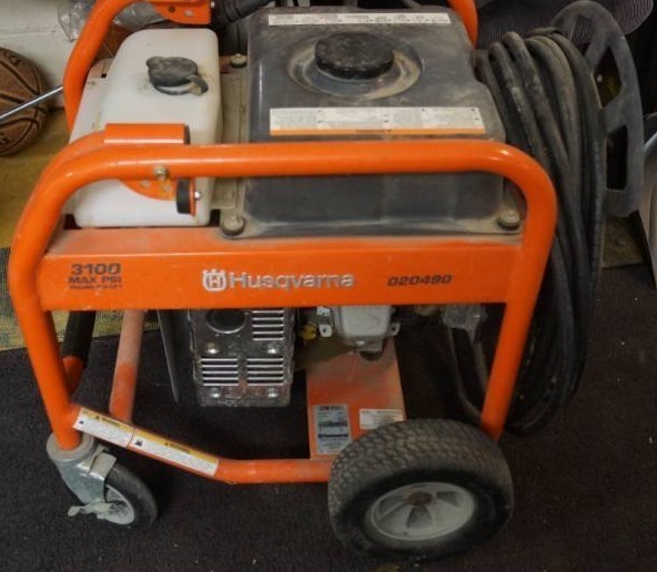 lot 4202 image: Husqvarna 3100-PSI 2.8-GPM Cold Water Gas Pressure Washer with Briggs and Stratton Engine with Heavy Duty Cart