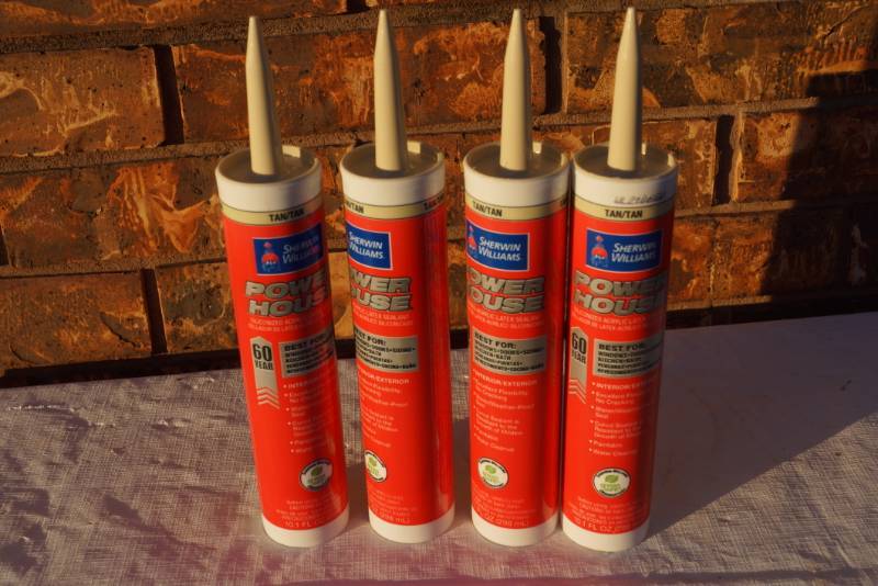 lot 4257 image: 4 Tubes of Sherwin Williams Power House Tan Caulking