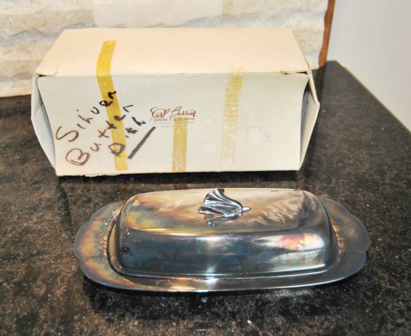 lot 3305 image: Vintage Butter Dish - silver or silver plate