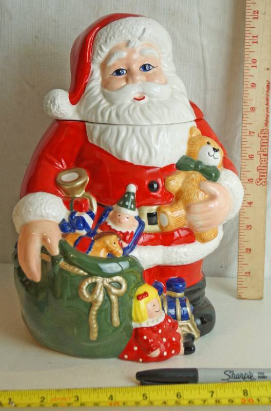 lot 3216 image: Santa  Claus Cookie Jar