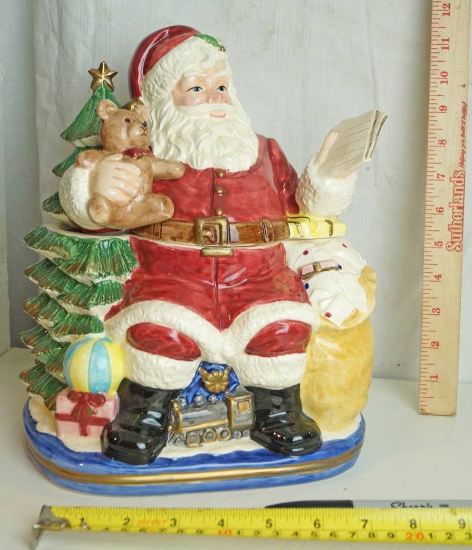 lot 3217 image: Santa  Claus Cookie Jar