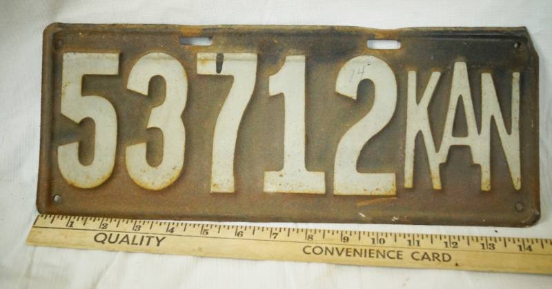 lot 1391 image: Vintage Metal  License Plate - Very Heavy and Old Very Cool