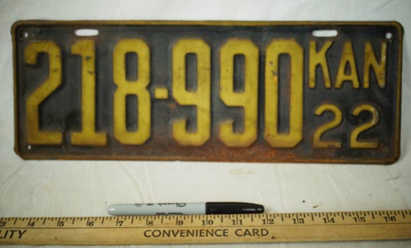 lot 1399 image: Vintage Heavy 1922 Kansas License Plate