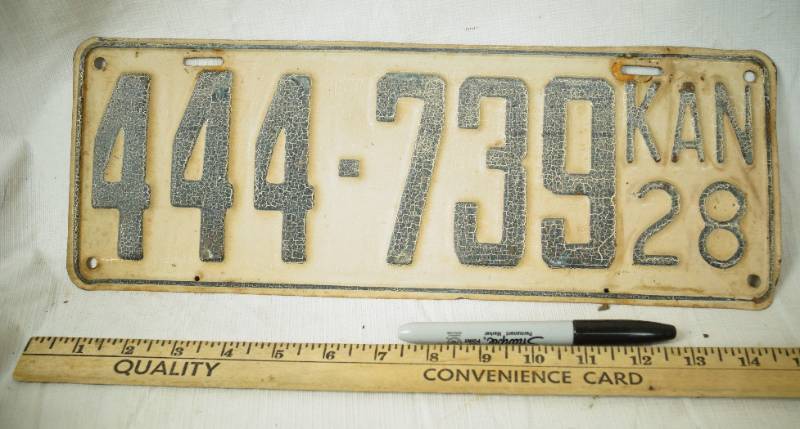 lot 1405 image: Vintage Heavy 1928 Kansas License Plate -  Very Cool Find