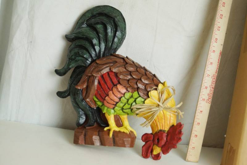 lot 3239 image: Wall Hanging Rooster
