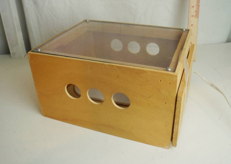 lot 3247 image: Custom Built Light Box for tracing items - WORKS