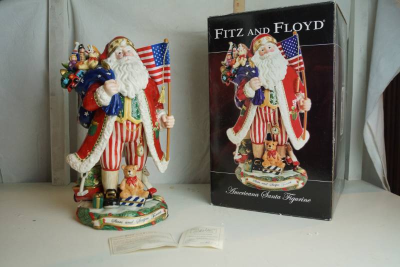 lot 3249 image: FITZ & FLOYD Americana Santa - Great Condition with original Box - Highly Collectible