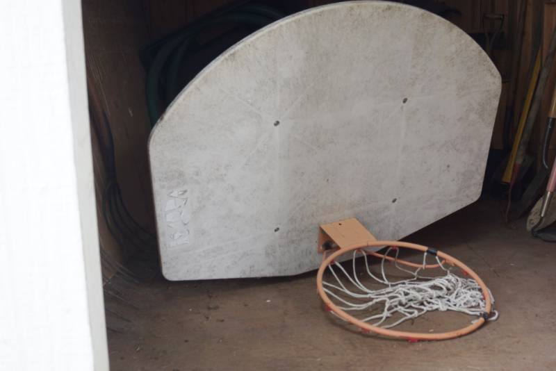 lot 3262 image: Basketball Hoop and Backboard