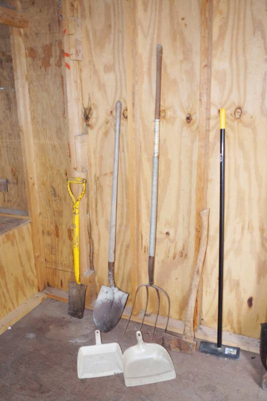 lot 3270 image: Lot of Misc. Yard Tools - EnsilagePitchfork, shovels and more