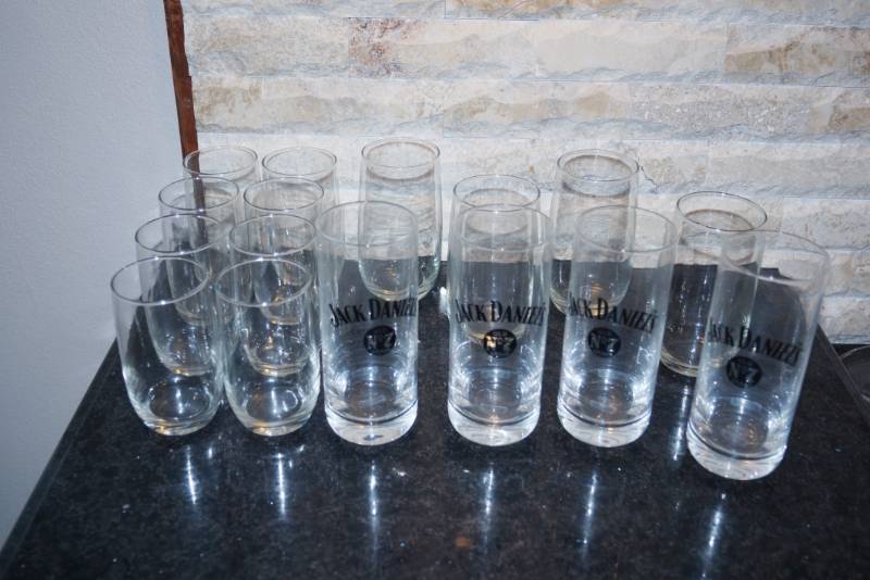lot 3294 image: JACK DANIELS - Lot of Misc. Glass Wares