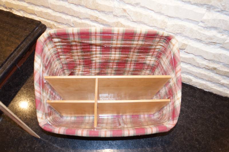 lot 9999 image: Beautiful Longaberger Basket