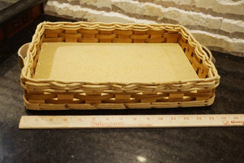 lot 3332 image: Basket Carrier  Trivet for PYREX Brand 233 - WOW