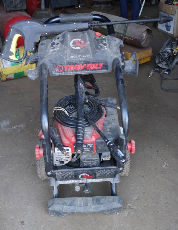 lot 4041 image: TROY BILT Power washer - Dusty from Storage - Barely used - w manual