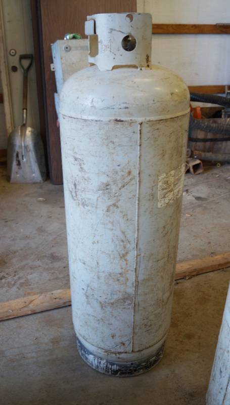 lot 4054 image: Large Propane Tank - Over 4 feet tall