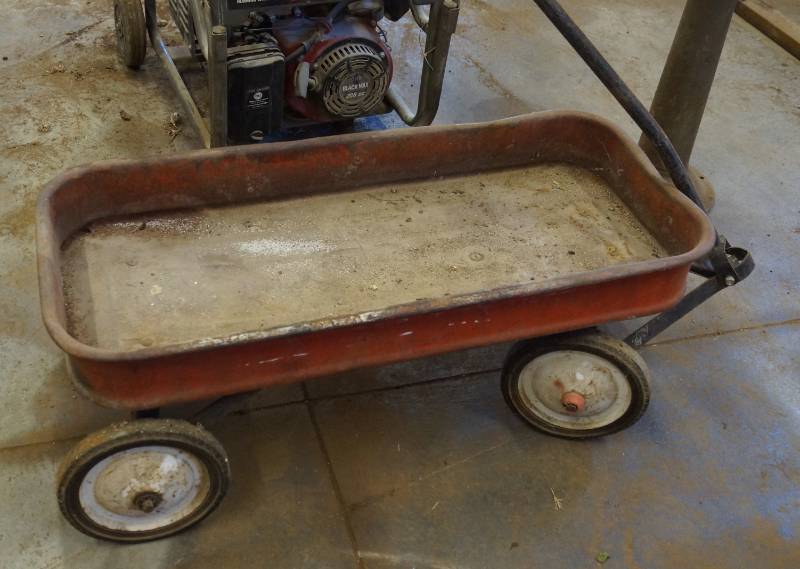 lot 4074 image: Vintage Red Wagon - Well Loved