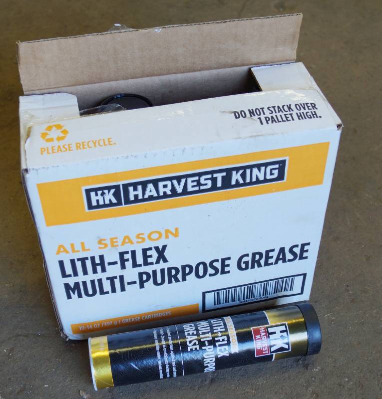 lot 4076 image: Lot of 7 New, unopened containers of Multi-Purpose Grease for Grease Guns