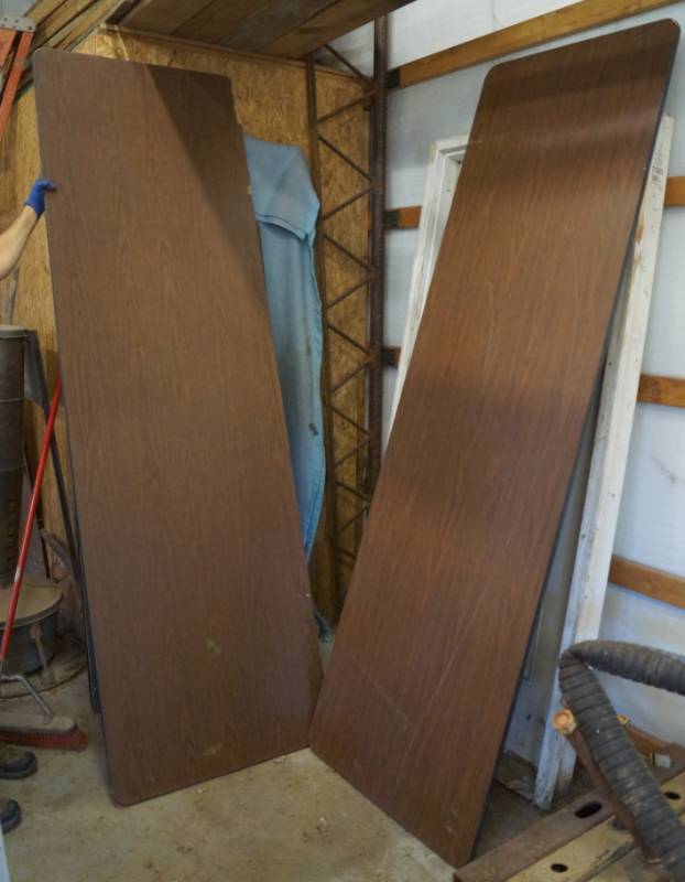 lot 4080 image: Lot of 2 - 8 Foot Folding Tables