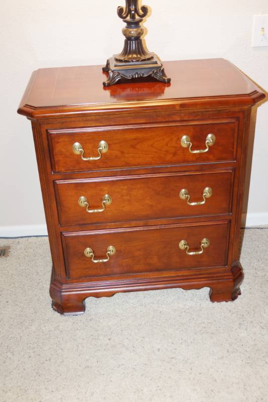 lot 1424A image: Gorgeous Nightstand - American Drew - Part of Master Bedroom Suite Set