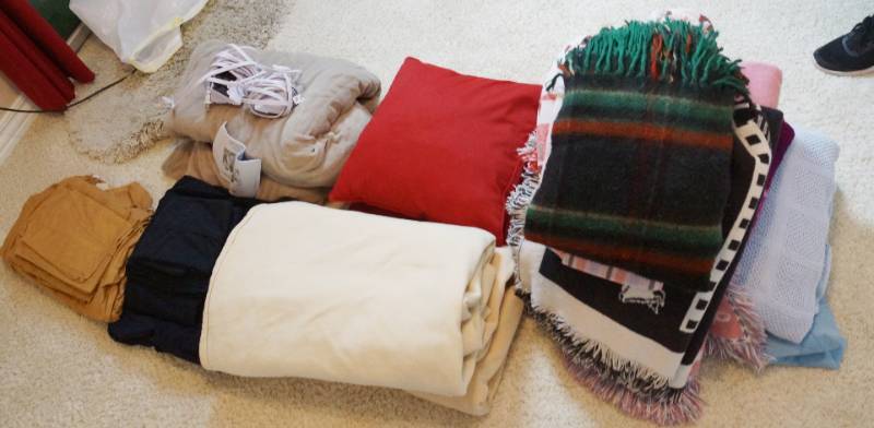 lot 3106 image: Lot of Decorative BlanketsThrows - Very nice COWS and Christmas